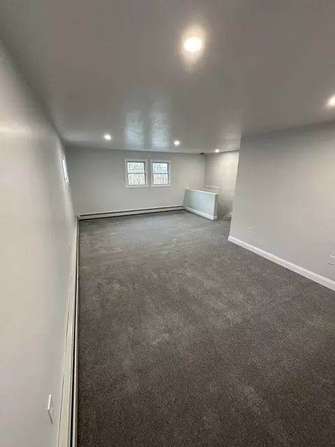 522 Alden St, Fall River, MA 02723 photo 12
