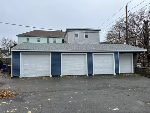 522 Alden St, Fall River, MA 02723 photo 2