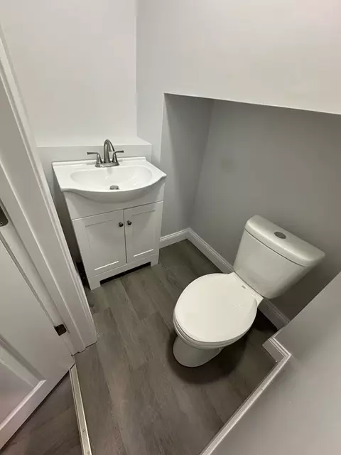 522 Alden St, Fall River, MA 02723 photo 18