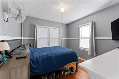 49 Beverly St, Chicopee, MA 01013 photo 10