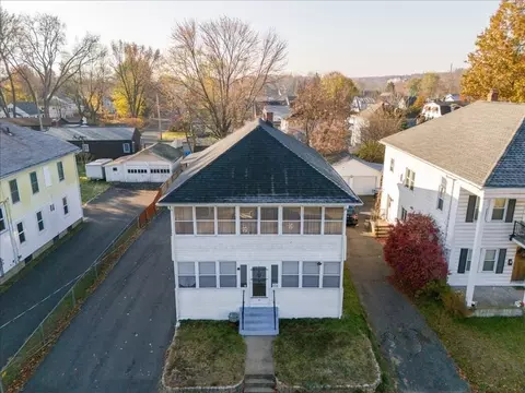 49 Beverly St, Chicopee, MA 01013 photo 2