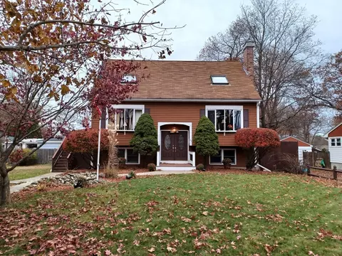 43 Wilson Rd, Tewksbury, MA 01876