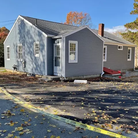 5 Oakdale St, Wareham, MA 02571 photo 3
