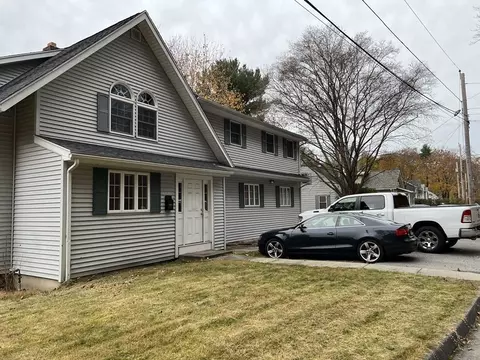 13 Chicopee St, Worcester, MA 01602