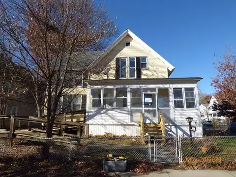 60 Lexington St, Springfield, MA 01107