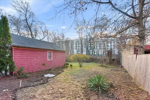 54 Dawes St, Springfield, MA 01109 photo 41
