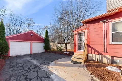 54 Dawes St, Springfield, MA 01109 photo 3