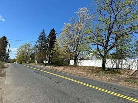 62 Church St, Ware, MA 01082 photo 9