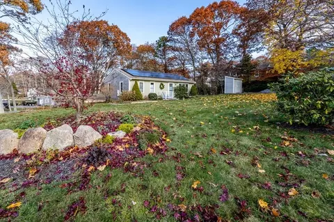 4 Oregon Rd, Mashpee, MA 02649 photo 5