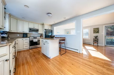 4 Oregon Rd, Mashpee, MA 02649 photo 13