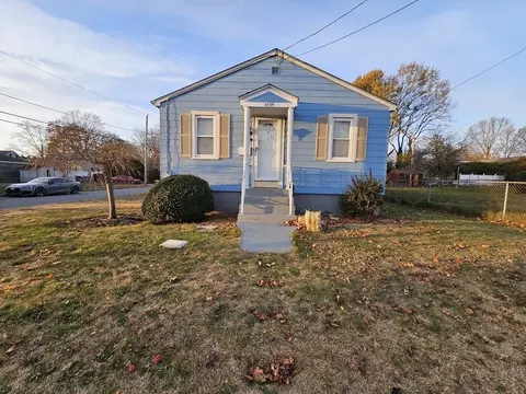 1039 Marion St, New Bedford, MA 02745