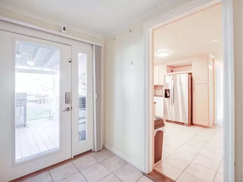 16 3rd Ave, Lowell, MA 01854 photo 2