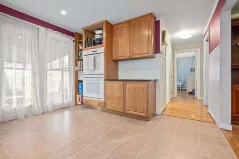 8 Eisenhower Ave, Beverly, MA 01915 photo 16