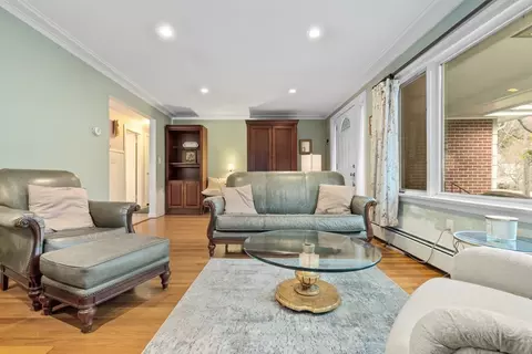 8 Eisenhower Ave, Beverly, MA 01915 photo 9