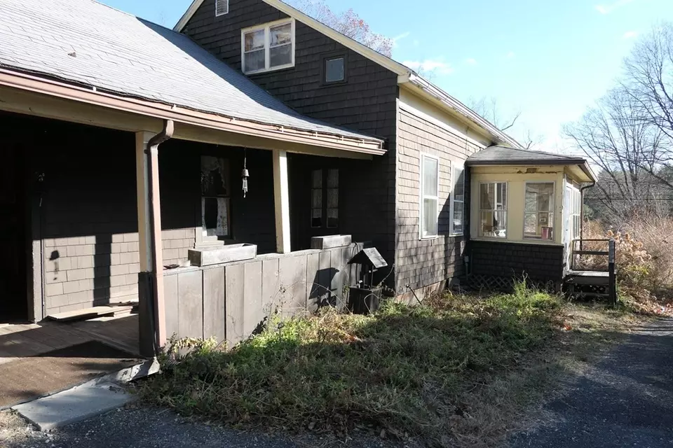 186 N Farms Rd, Northampton, MA 01062 13 Photos Movoto