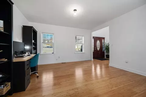 300 Massasoit Rd, Worcester, MA 01604 photo 5