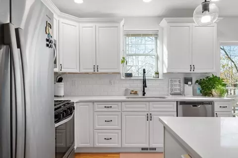 300 Massasoit Rd, Worcester, MA 01604 photo 11