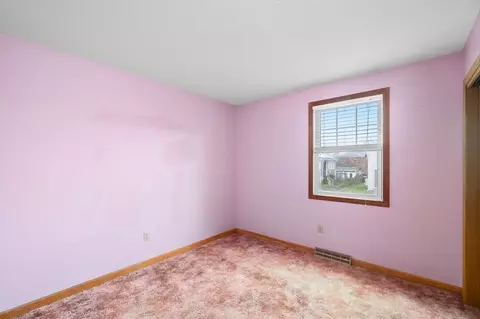11 Dundee St, Fall River, MA 02721 photo 16