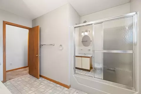 11 Dundee St, Fall River, MA 02721 photo 18