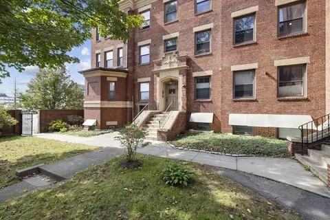 26 Irving St #203, Malden, MA 02148