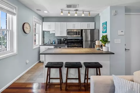 5 Stillman Pl #3, Boston, MA 02113