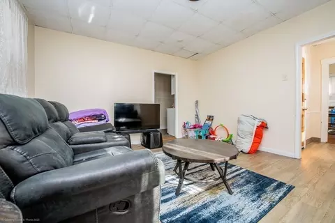 772 Globe, Fall River, MA 02724 photo 14