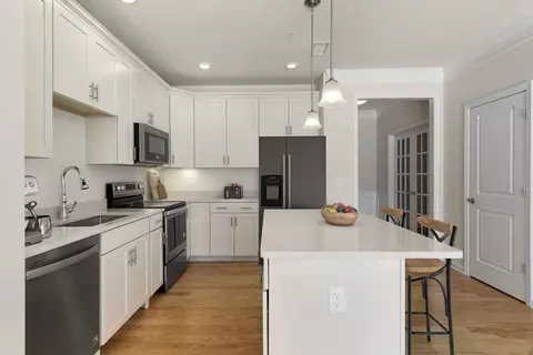 260 Martins Lndg #110, North Reading, MA 01864