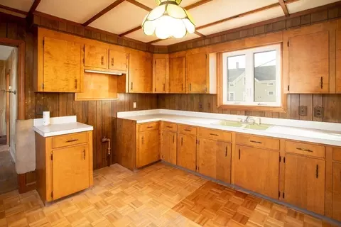 314 Cory St, Fall River, MA 02720 photo 20