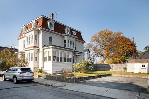 314 Cory St, Fall River, MA 02720 photo 2