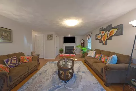 5 Old Mill Ln, Reading, MA 01867 photo 10