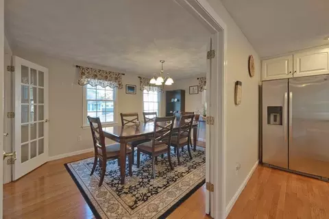 5 Old Mill Ln, Reading, MA 01867 photo 4