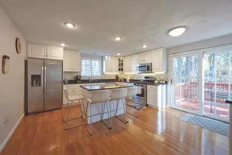 5 Old Mill Ln, Reading, MA 01867 photo 5