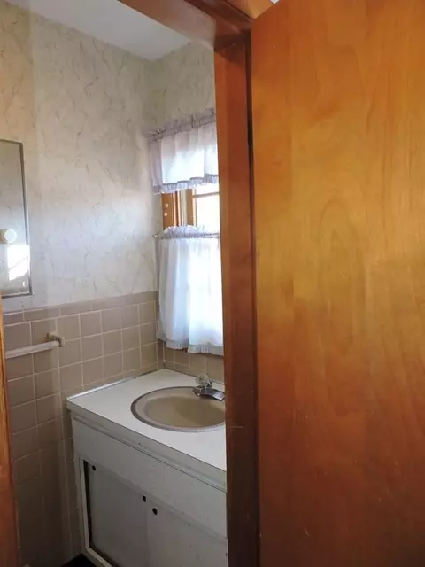 110 Gore Rd, Webster, MA 01570 photo 19