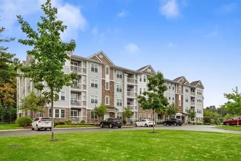 10 Abigail Way #2008, Reading, MA 01867