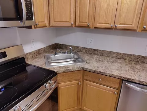 21 Staples Ave #35, Everett, MA 02149 photo 4