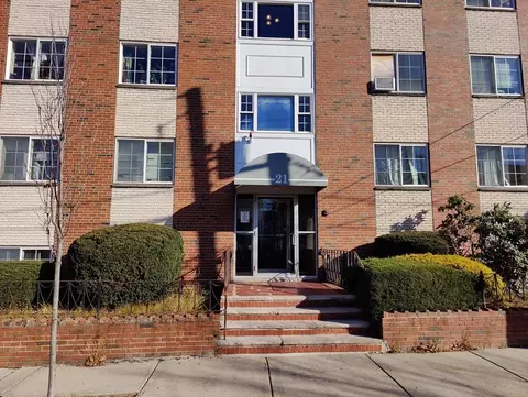 21 Staples Ave #35, Everett, MA 02149