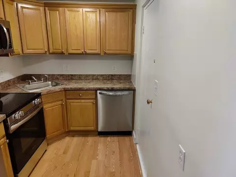21 Staples Ave #35, Everett, MA 02149 photo 6