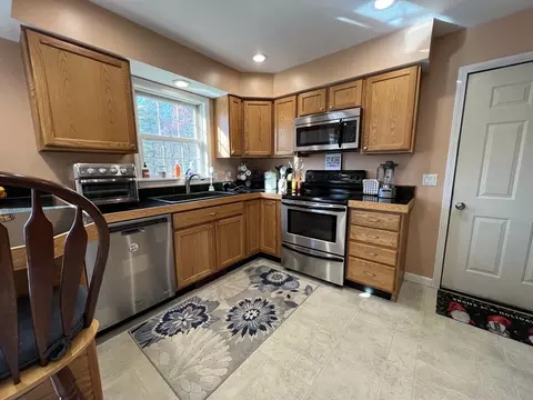 10 Ridge Rd, Erving, MA 01344 photo 5