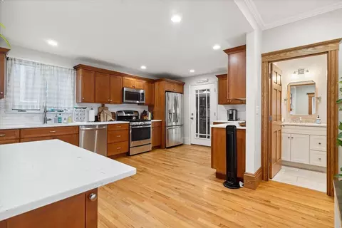 35 Gledhill Ave, Everett, MA 02149 photo 11