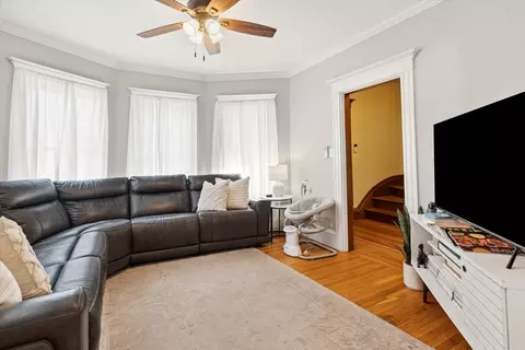 35 Gledhill Ave, Everett, MA 02149 photo 5