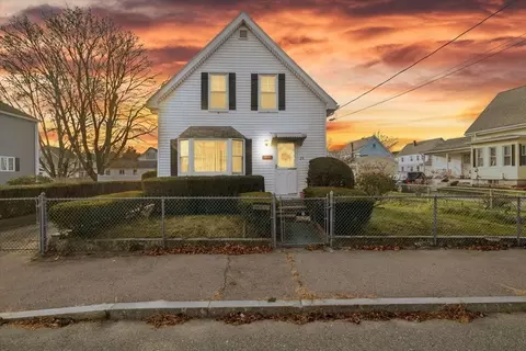 24 Cottage St, Taunton, MA 02780