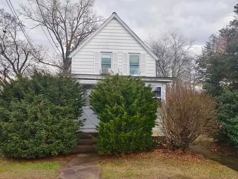 28 Smith Ave, Westfield, MA 01085