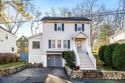 94 Hutchins Rd, Medford, MA 02155