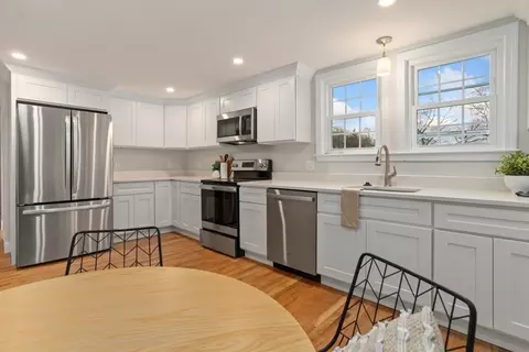 4 Sylvan St, Saugus, MA 01906 photo 6