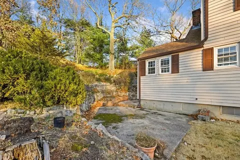 4 Sylvan St, Saugus, MA 01906 photo 36