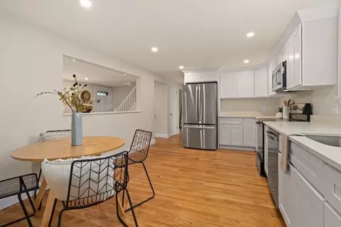 4 Sylvan St, Saugus, MA 01906 photo 7