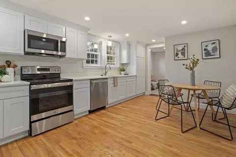 4 Sylvan St, Saugus, MA 01906 photo 5