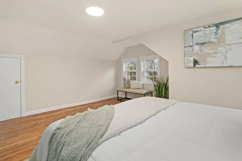 4 Sylvan St, Saugus, MA 01906 photo 18