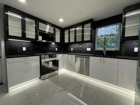 10 Proctor St, Worcester, MA 01606 photo 2