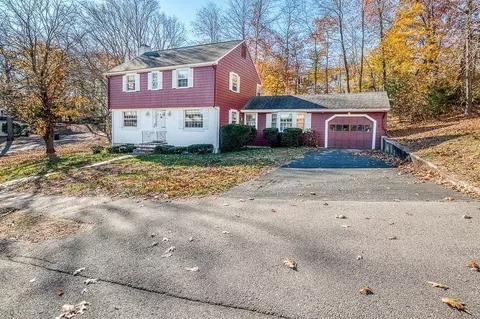 71 Colwell Dr, Dedham, MA 02026